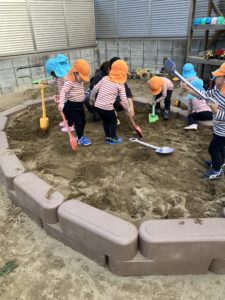 砂場が新しくなりました！